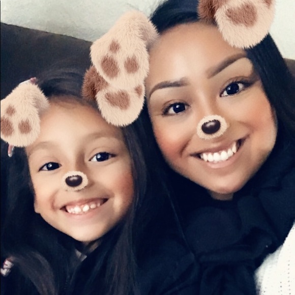 Meet your Posher, Berenice - Picture 2 of 3